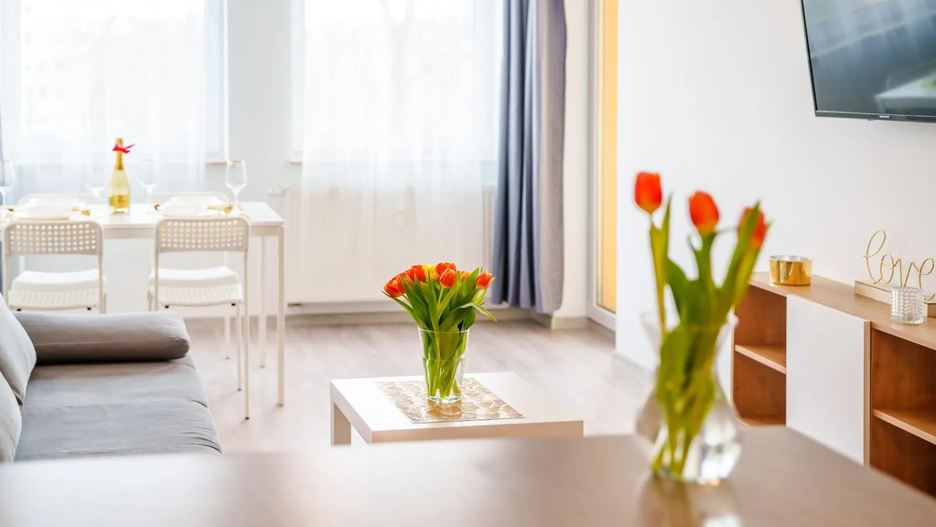 Apartament Miodowy Dom Kolobrzeg 아파트