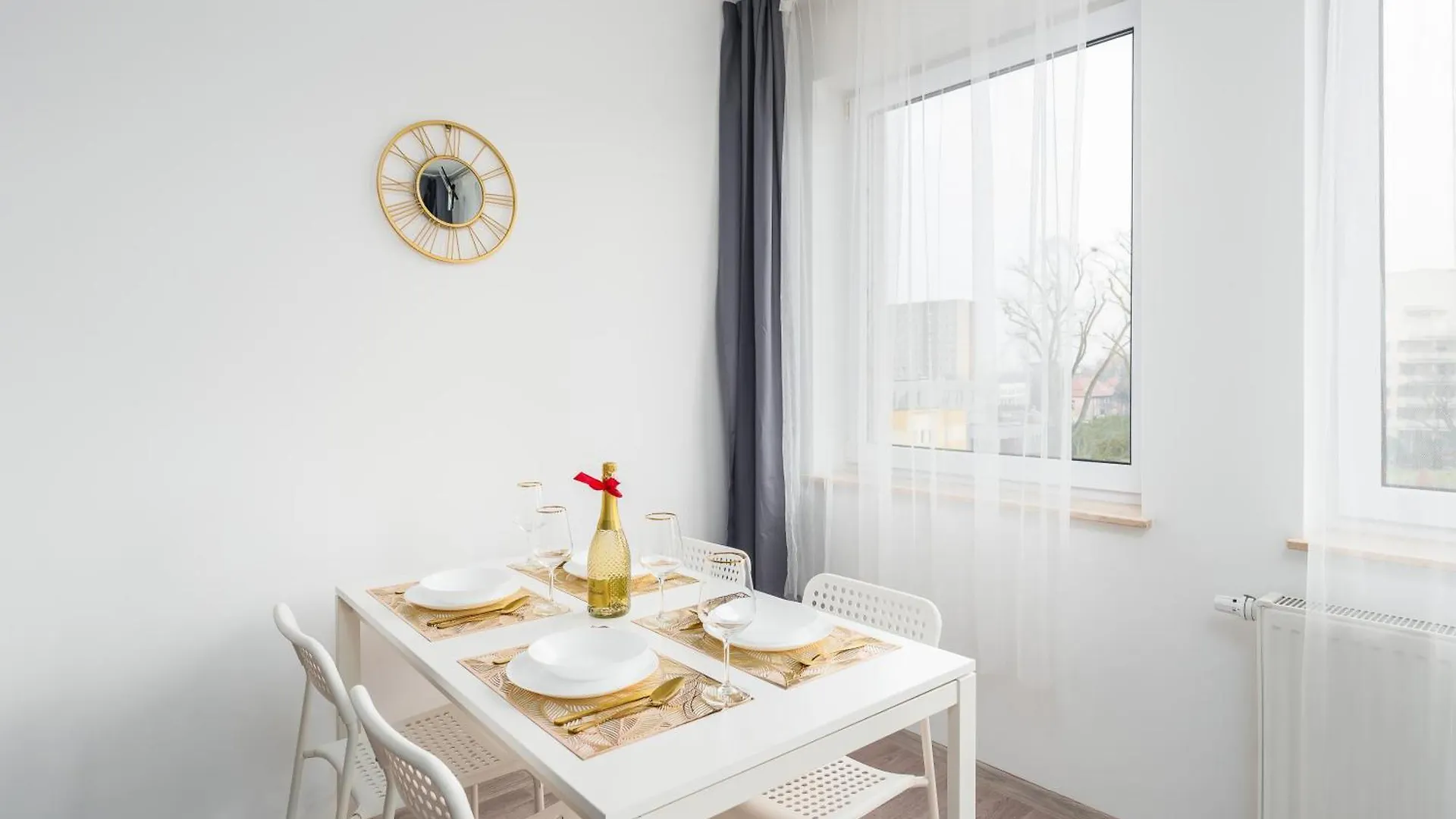 Apartament Miodowy Dom Kolobrzeg 아파트 폴란드