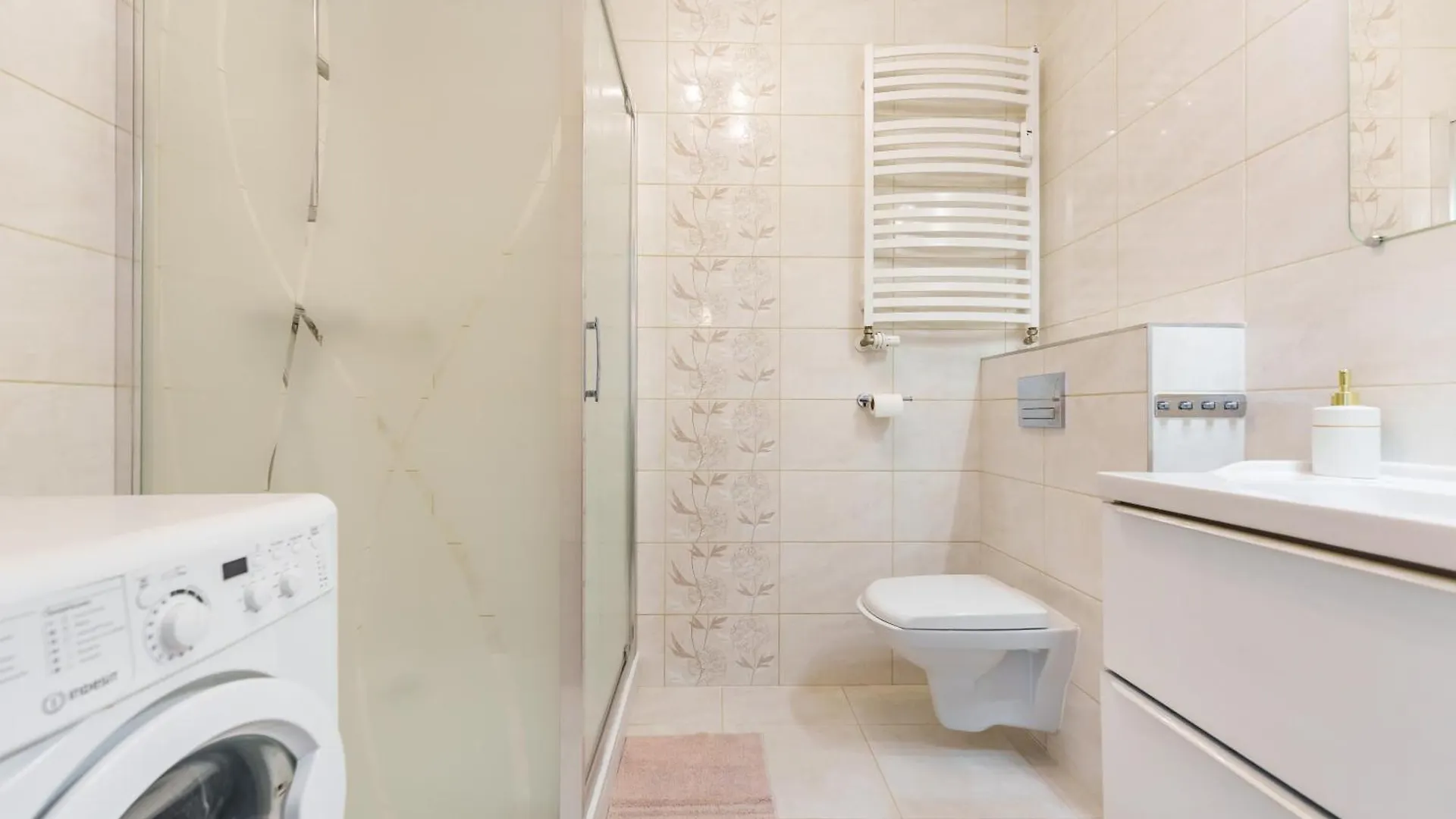 Apartament Miodowy Dom Kolobrzeg 아파트 0*,
