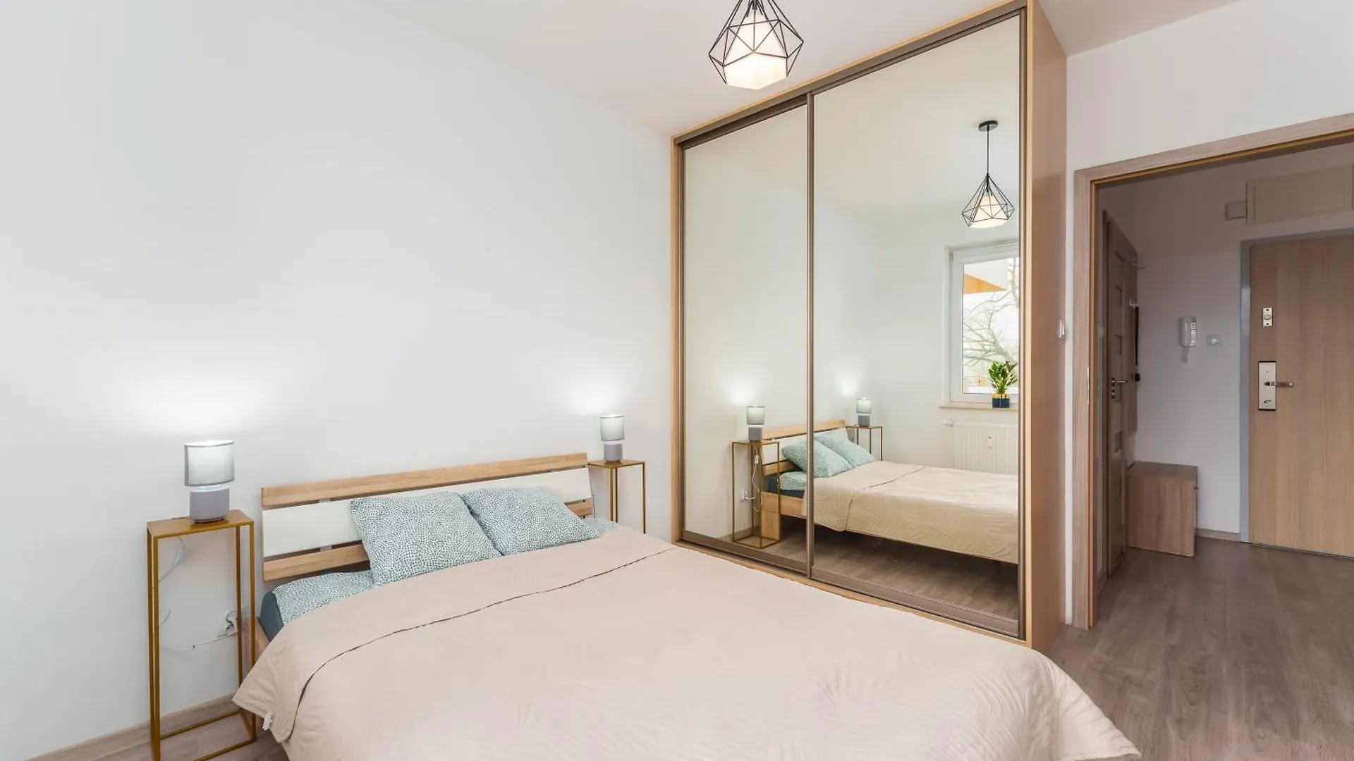 Apartament Miodowy Dom Kolobrzeg 아파트