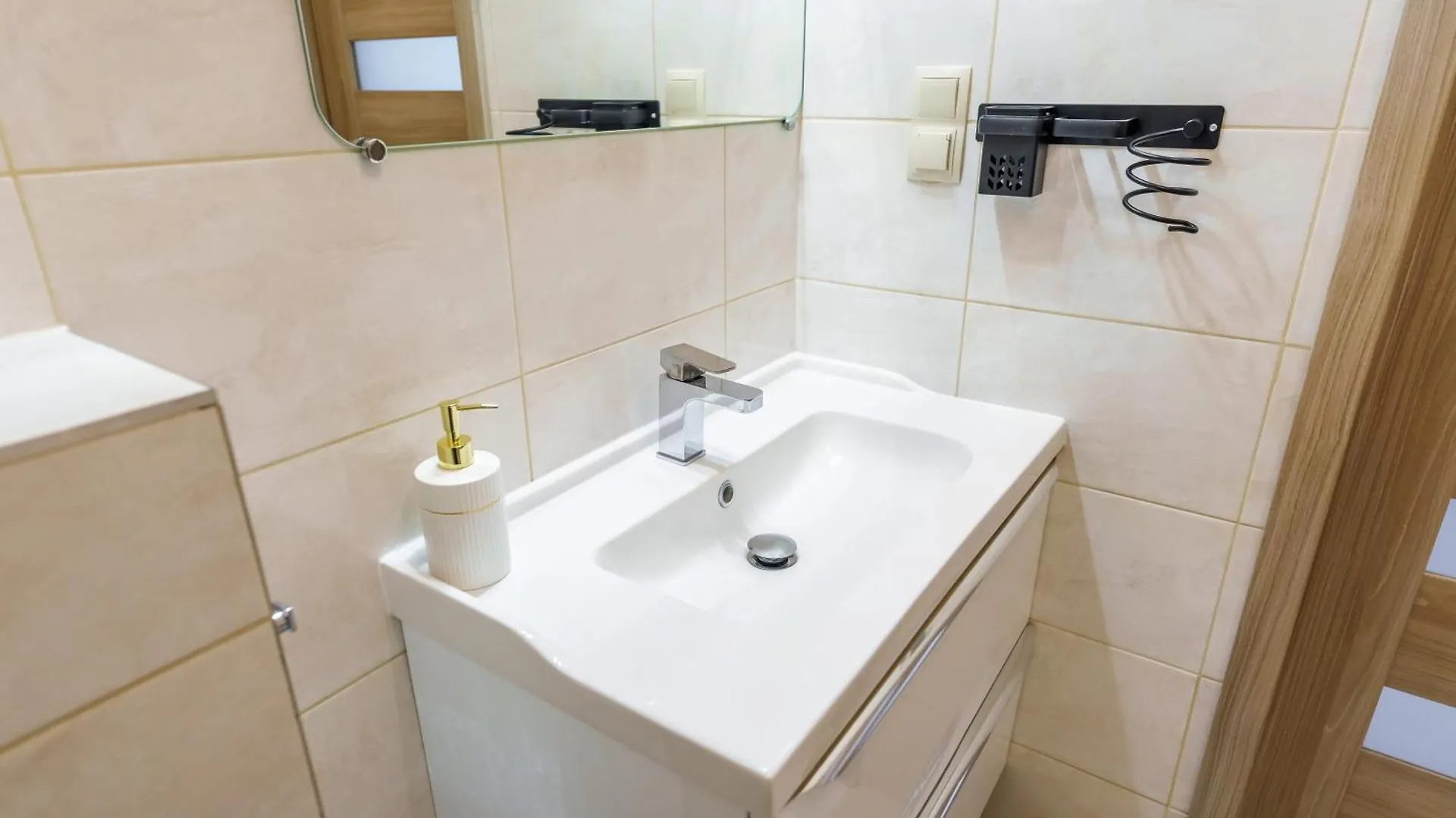 Apartament Miodowy Dom Kolobrzeg Apartment